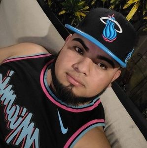 Meet your Posher, Miguel